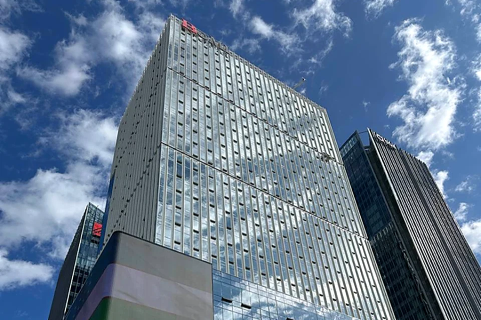 A modern business tower — Uzbekistan's insurance market
