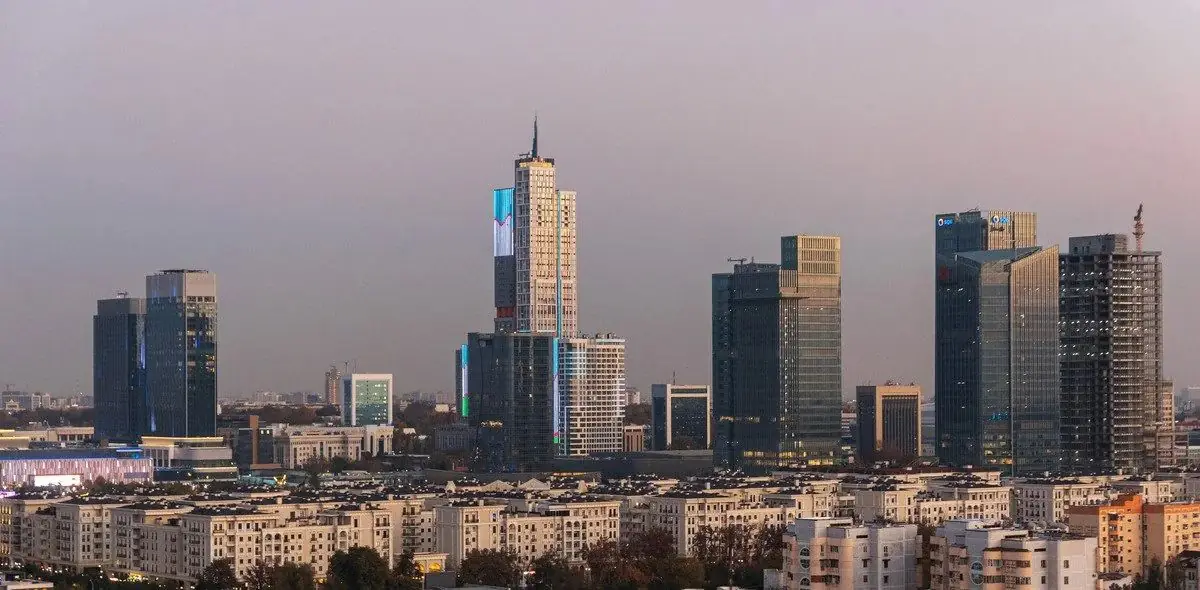 Tashkent skyline, Samarkand mosaic, or orient-meets-tech